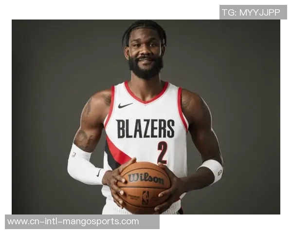 米兰体育热议高效无罚球!艾顿20分14板强势发挥,湖人140-125制胜 米兰体育热议高效无罚球!艾顿20分14板强势发挥,湖人140-125制胜